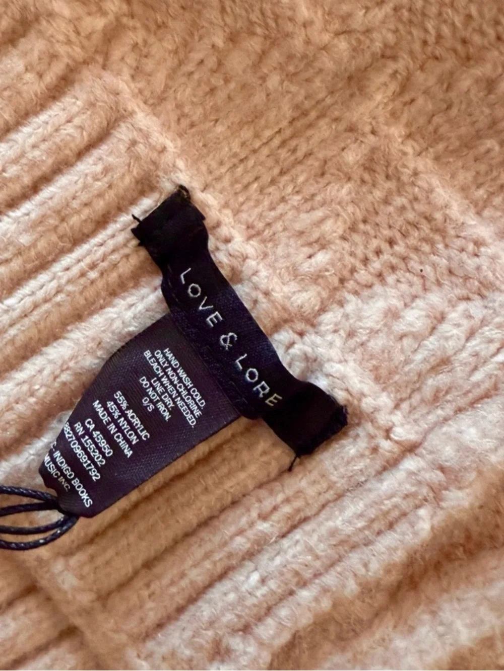 NWT Love & Lore Blush Cable Knit Luxe Wide Scarf